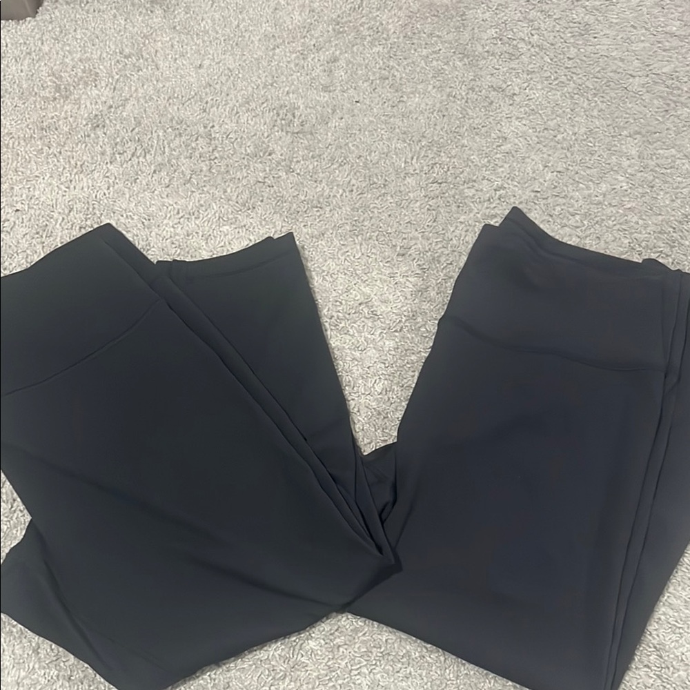2 pair of Wunder Train High-Rise Tight 25